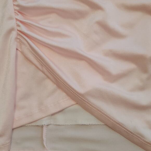 Lucy in the Sky Open Back Tie Gentle Pink Shimmering Mini Dress Sz M Medium - Picture 8 of 8